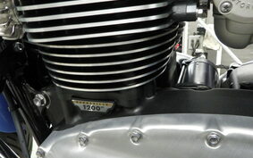 TRIUMPH BONNEVILLE T120 2023 AD75HW