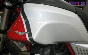 MOTO GUZZI V85 TT 2022