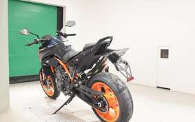 KTM 890 DUKE R 2024