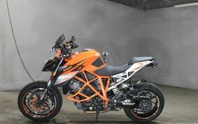 KTM 1290 SUPER DUKE R 2015 V39