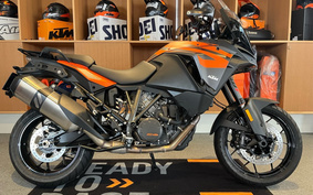 KTM 1290 SUPER ADVENTURE S 2021 V7940