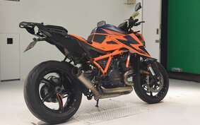 KTM 1290 SUPER DUKE R 2021