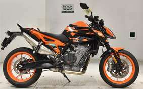 KTM 890 DUKE GP 2023 TU940