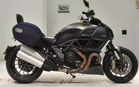 DUCATI DIAVEL STRADA 2014