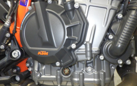 KTM 890 DUKE R 2020 TU940