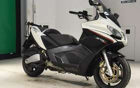 APRILIA SRV850 2017 M551