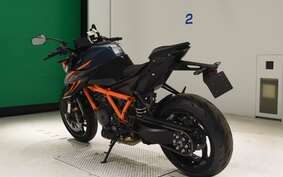 KTM 1290 SUPER DUKE R 2023