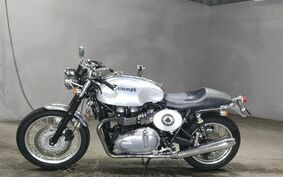 TRIUMPH THRUXTON 900 2013 TJ914