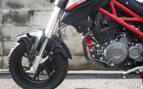 BENELLI TNT125