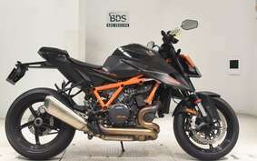 KTM 1290 SUPER DUKE R 2020 V3940