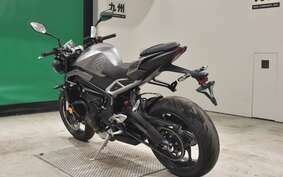 TRIUMPH STREET TRIPLE R 2023