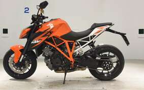 KTM 1290 SUPER DUKE R 2016 V3940