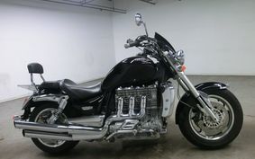 TRIUMPH ROCKET III 2005 LC1035