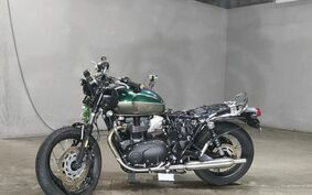 TRIUMPH BONNEVILLE T100 2023 DAD70