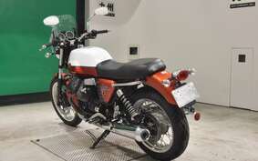 MOTO GUZZI V7 SPECIAL 2013