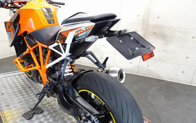 KTM 1290 SUPER DUKE R 2014 V3940