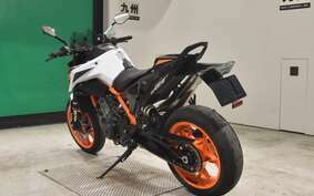 KTM 890 DUKE R 2022