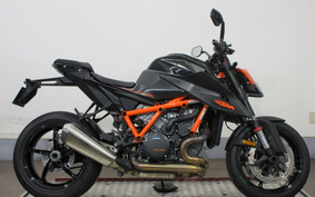 KTM 1290 SUPER DUKE R 2020 V3940