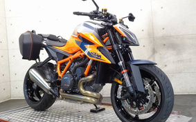 KTM 1290 SUPER DUKE R 2021 V3940