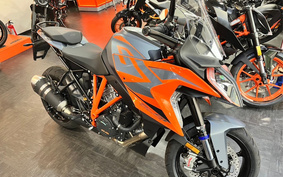 KTM 1290 SUPER DUKE GT 2023 V6940