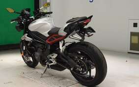 TRIUMPH STREET TRIPLE R 2018 DA434Z