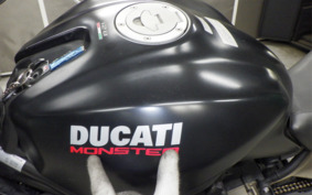 DUCATI MONSTER 821 2014