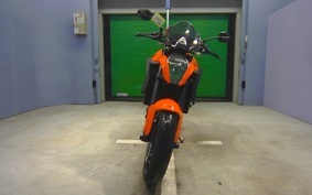 KTM 1290 SUPER DUKE R 2015 V3940