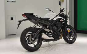 TRIUMPH STREET TRIPLE R 2023