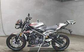 TRIUMPH STREET TRIPLE RS 2021 DA554Z