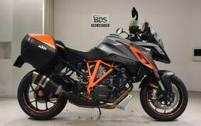 KTM 1290 SUPER DUKE GT 2018 V6940