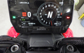 DUCATI STREETFIGHTER V4 S 2021