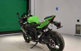 KAWASAKI ZX-25R ZX250E