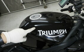 TRIUMPH DAYTONA 675 2009 MD1066