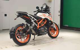 KTM 390 DUKE 2018 JPJ40