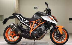 KTM 1290 SUPER DUKE R 2018 V3940