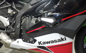 KAWASAKI ZX-25R ZX250E