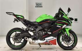 KAWASAKI ZX-25R ZX250E