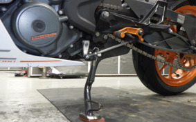 KTM 390 RC 2015