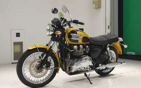 TRIUMPH BONNEVILLE T100 2006