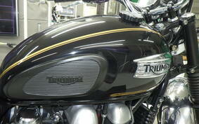 TRIUMPH BONNEVILLE T100 2014