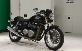 TRIUMPH THRUXTON 900 2013