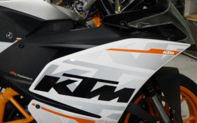 KTM 390 RC 2015