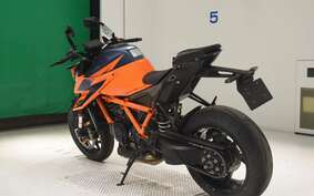 KTM 1290 SUPER DUKE R 2021