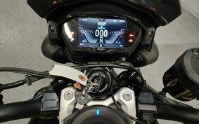 TRIUMPH STREET TRIPLE RS 2022 HDA55