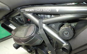 DUCATI DIAVEL 2013 G100A