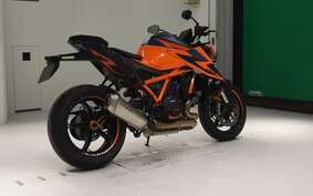 KTM 1290 SUPER DUKE R 2021 V3940