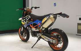 KTM 690 SMC R 2014