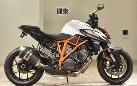 KTM 1290 SUPER DUKE R V3940