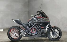 DUCATI DIAVEL Carbon 2015 G105JA