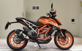 KTM 390 DUKE 2017 JPJ40